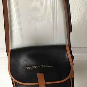NWOT-Dooney and Bourke Field Bag